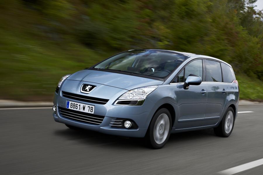  Peugeot 5008 2009 года  (фото 31 из 122)